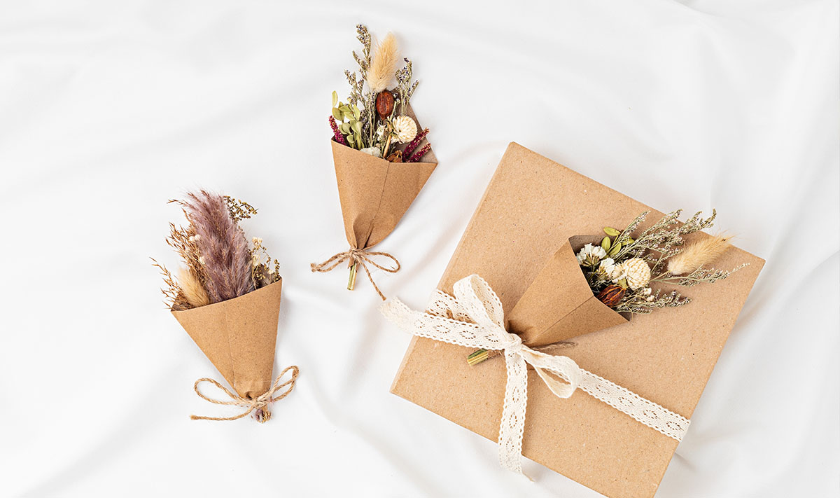 Dried flower chocolate packaging concept