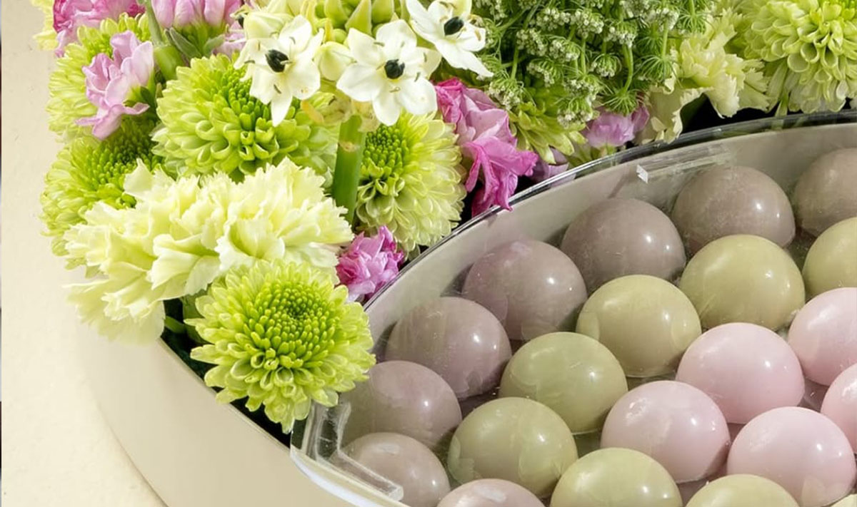 Fresh flower chocolate packaging concept