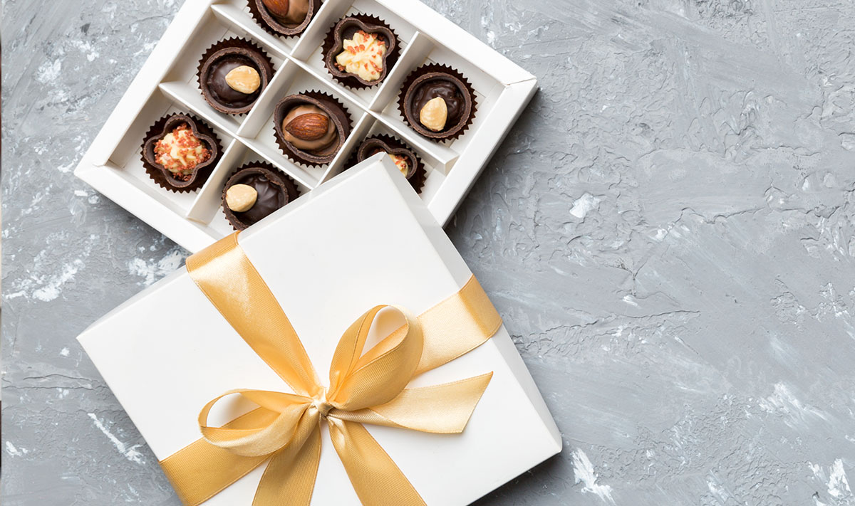 Chocolate combo and gift packaging concept